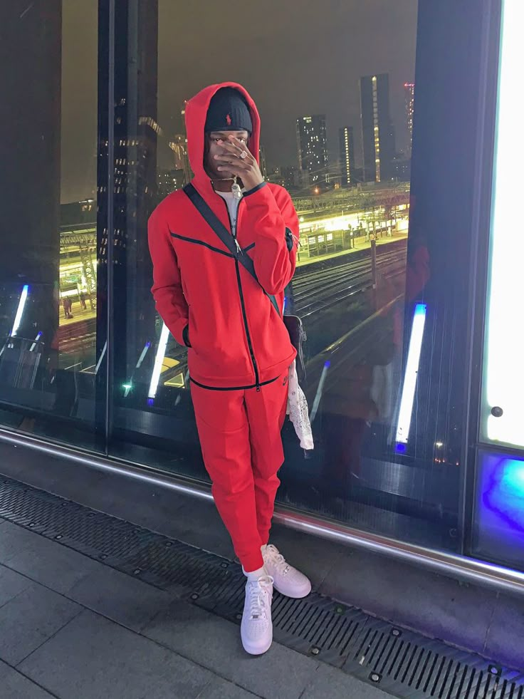 Red Nike Tech